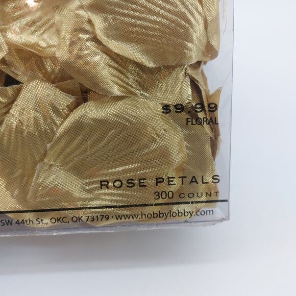 His & Hers Gold Faux Flower Rose Petals Floral 300 Count Wedding Event Party - Picture 7 of 8